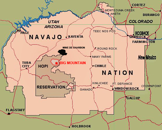 Carte de la Réserve Navajo, et du territoire attribué aux Hopis, comprenant hélas Big Mountain
maps: Big Mountain
Keywords: Big Mountain;Louise Benally;John Benally;maps big mountain;christine prat photography