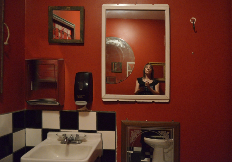 A bathroom in Phoenix AZ, 2012
Keywords: Christine Prat;Christine Prat photos;Phoenix AZ