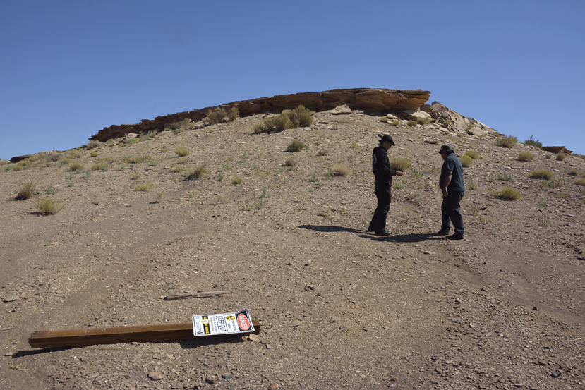 Cameron, Navajo Nation, AZ, septembre 2017
Keywords: cameron navajo nation;mines d uranium abandonnées;uranium en territoire navajo;Klee Benally;photo ©Christine Prat