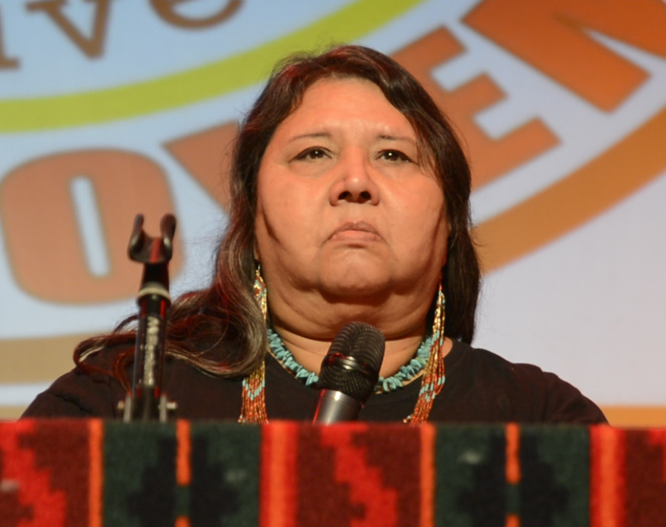 Jean Roach, Lakota Mineconjou, 2018
40e anniversaire du CSIA, 50e anniversaire de l'AIM
